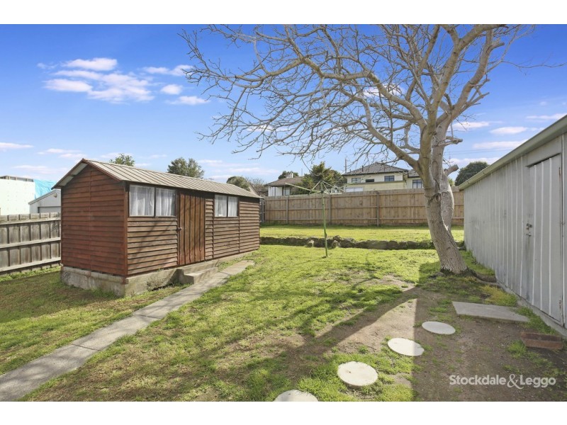 6 Dorrington Avenue, Reservoir VIC 3073