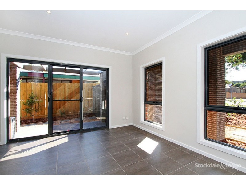 1/39 Olive Street, Reservoir VIC 3073