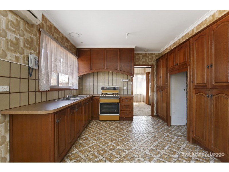 33 Elizabeth Drive, Lalor VIC 3075