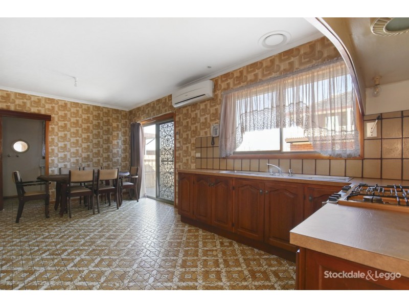 33 Elizabeth Drive, Lalor VIC 3075