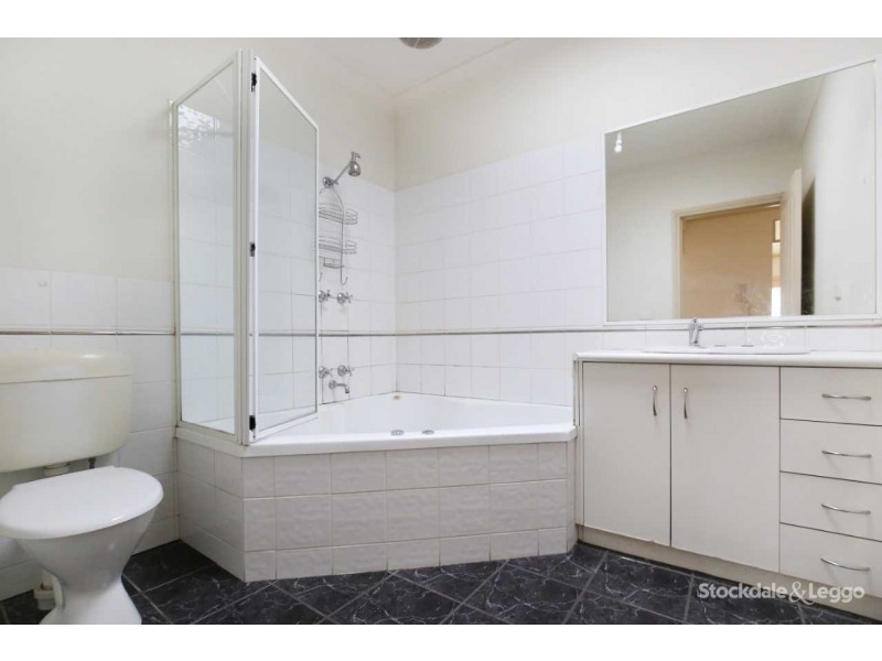 8/180-184 Broadway, Reservoir VIC 3073