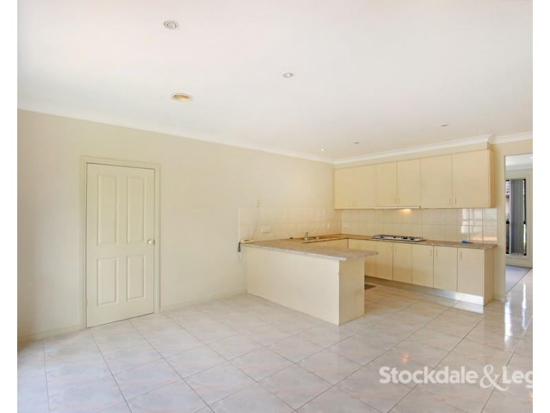 2/14 Duffy Street, Reservoir VIC 3073