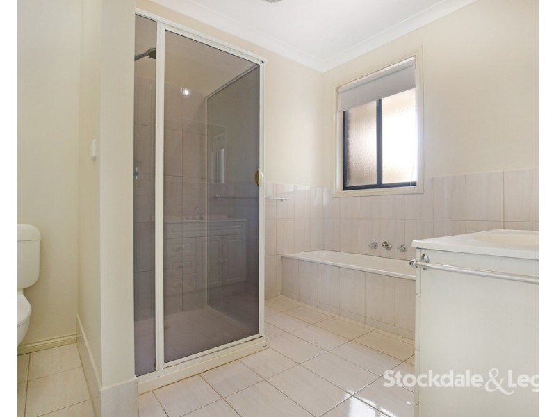 2/14 Duffy Street, Reservoir VIC 3073