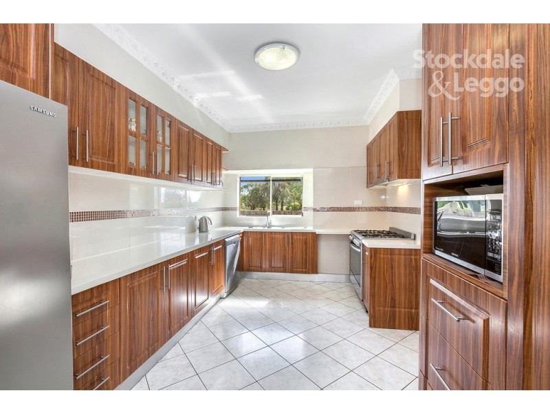 20 Clements Grove, Reservoir VIC 3073