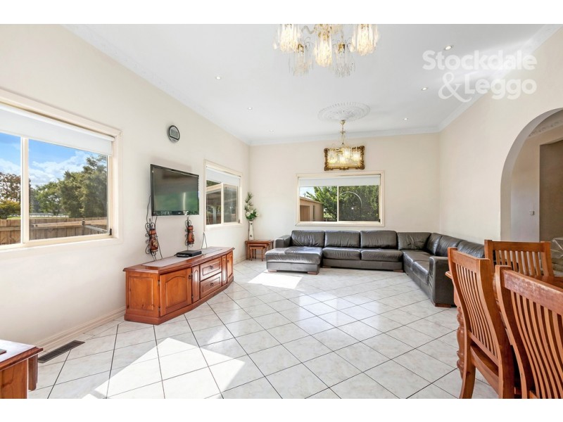 20 Clements Grove, Reservoir VIC 3073