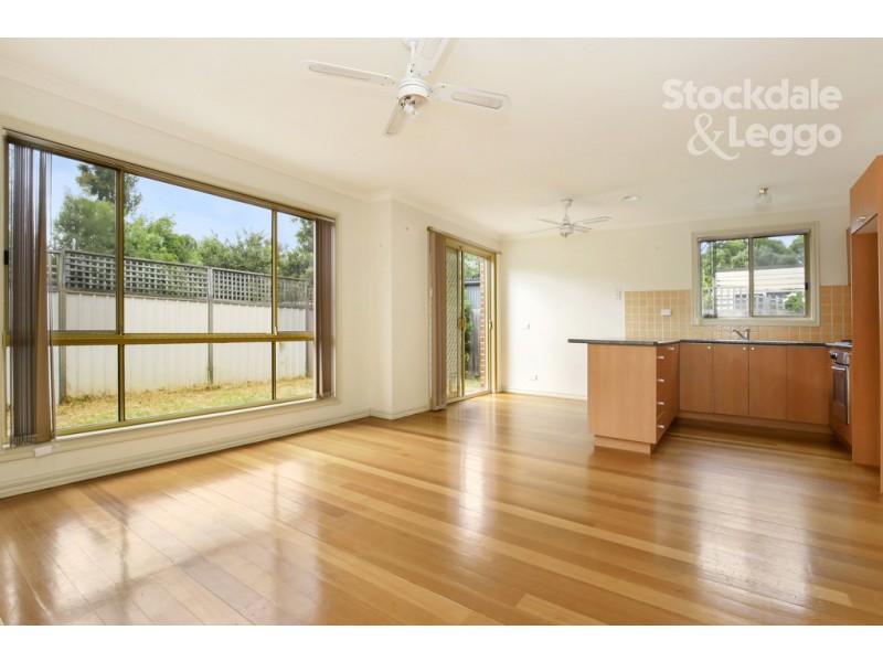 2/116 Spring Street, Reservoir VIC 3073