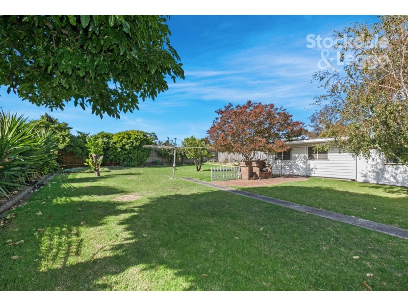 8 Allenby Avenue, Reservoir VIC 3073