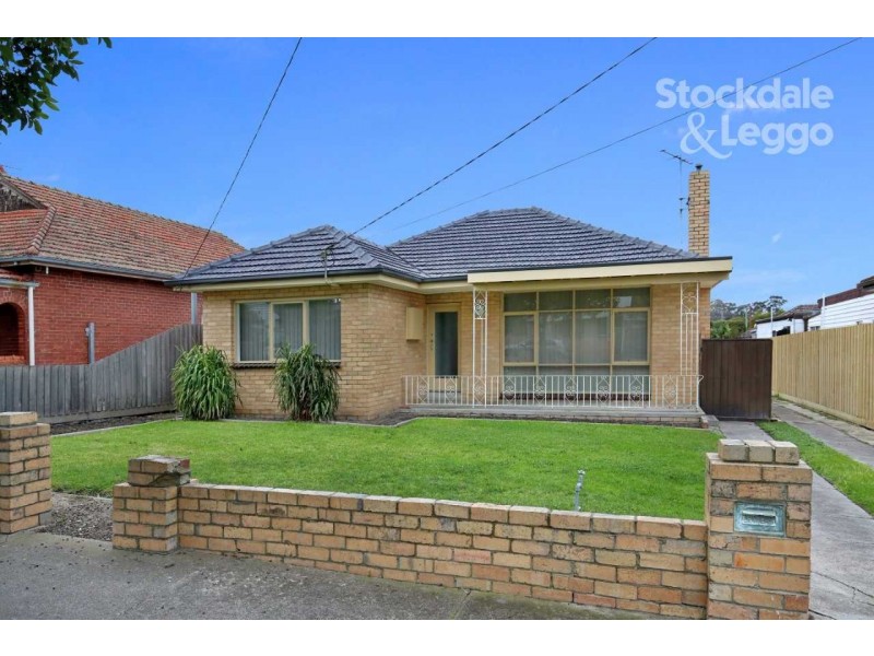 42 Pine Street, Reservoir VIC 3073