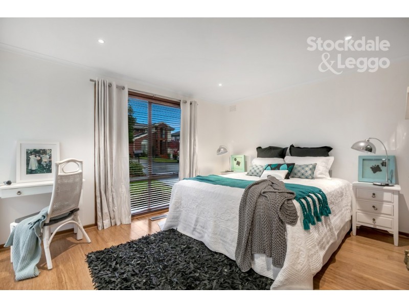 39 Manoel Avenue, Reservoir VIC 3073