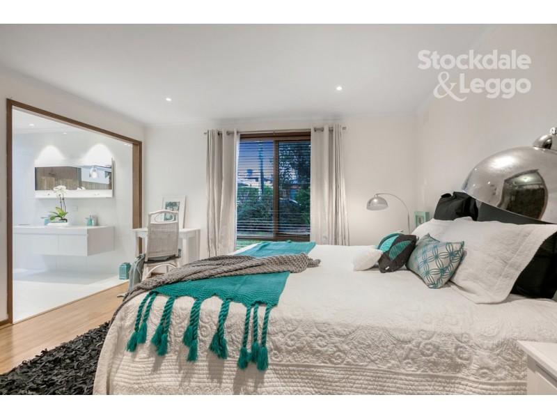 39 Manoel Avenue, Reservoir VIC 3073