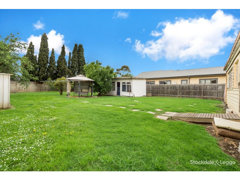 10 McCasker Avenue, Reservoir VIC 3073