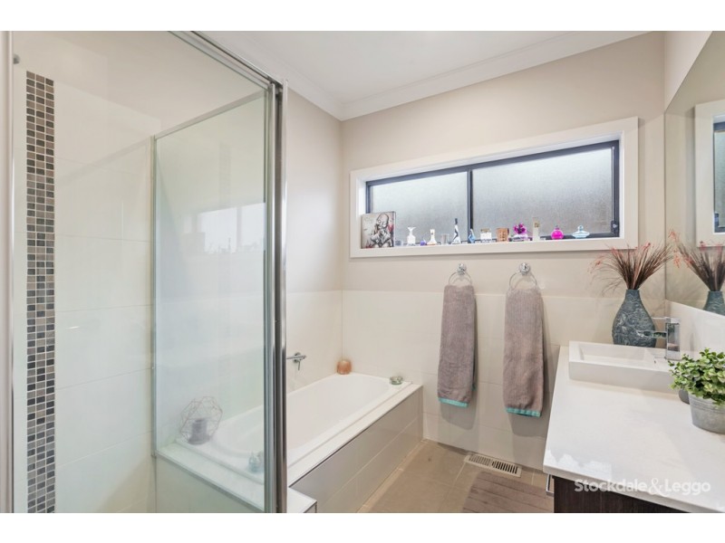 8 Freedom Street, Doreen VIC 3754