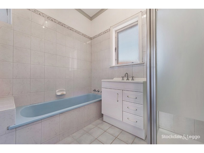 11 Asquith Street, Reservoir VIC 3073