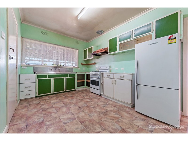 11 Asquith Street, Reservoir VIC 3073