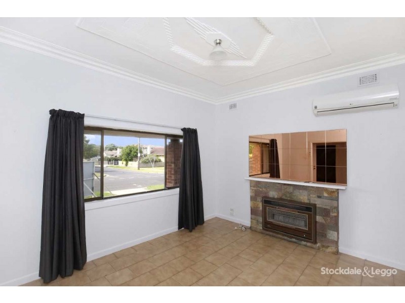 19 Newton Street, Reservoir VIC 3073