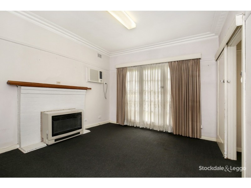 6 Hughes Parade, Reservoir VIC 3073