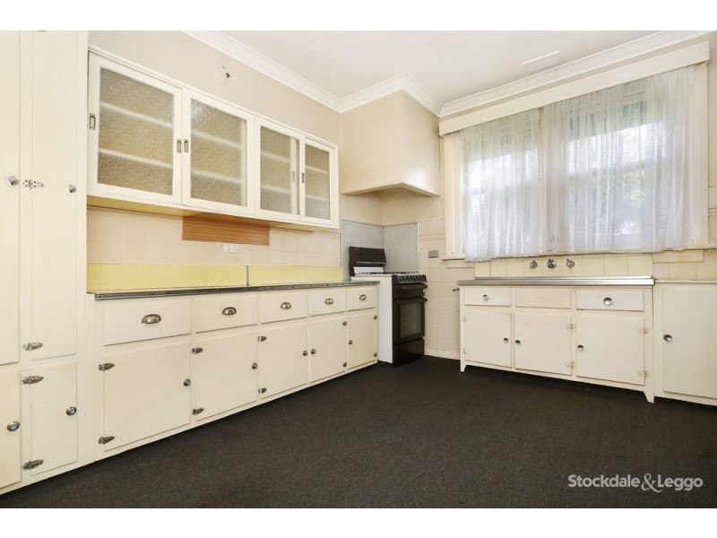 6 Hughes Parade, Reservoir VIC 3073