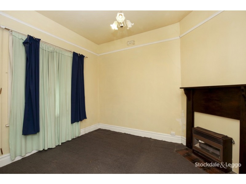 4 Roseberry Avenue, Preston VIC 3072