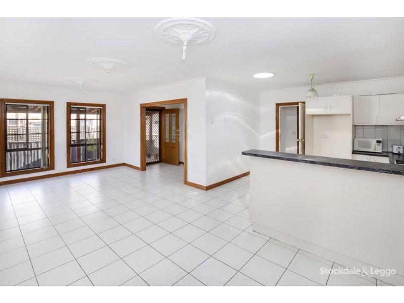 2/87 Marchant Avenue, Reservoir VIC 3073