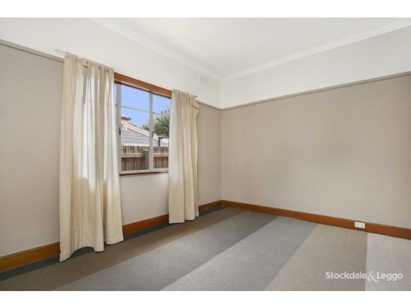 5 Bernard Street, Reservoir VIC 3073