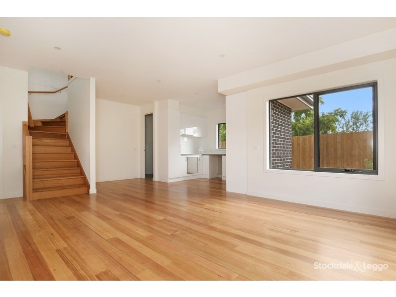 2/12 McNamara Street, Preston VIC 3072