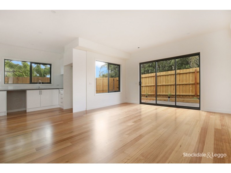 2/12 McNamara Street, Preston VIC 3072