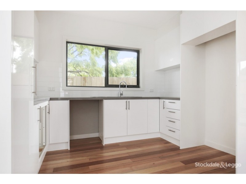 2/12 McNamara Street, Preston VIC 3072