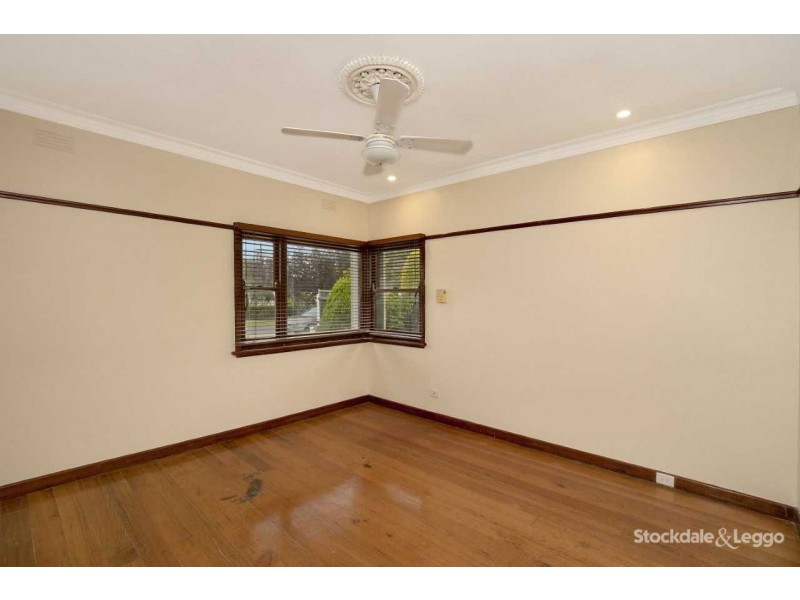 5 Emma Avenue, Reservoir VIC 3073