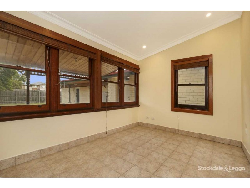 5 Emma Avenue, Reservoir VIC 3073