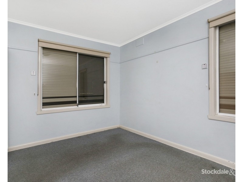 11 North Road, Reservoir VIC 3073