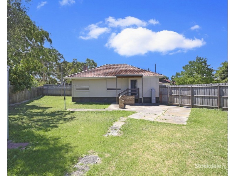 11 North Road, Reservoir VIC 3073