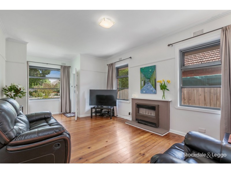 10 Clinnick Street, Reservoir VIC 3073