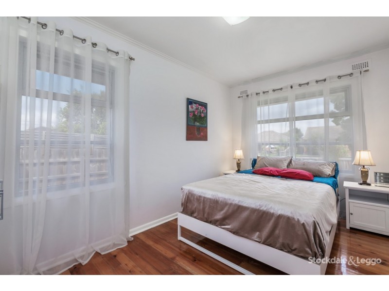 10 Clinnick Street, Reservoir VIC 3073