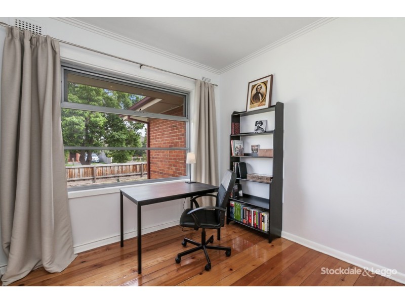 10 Clinnick Street, Reservoir VIC 3073
