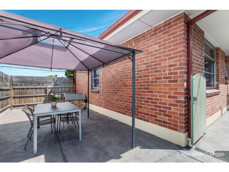 10 Clinnick Street, Reservoir VIC 3073