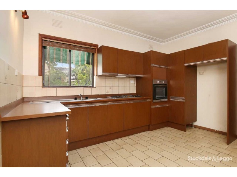 27 Broadhurst Avenue, Reservoir VIC 3073