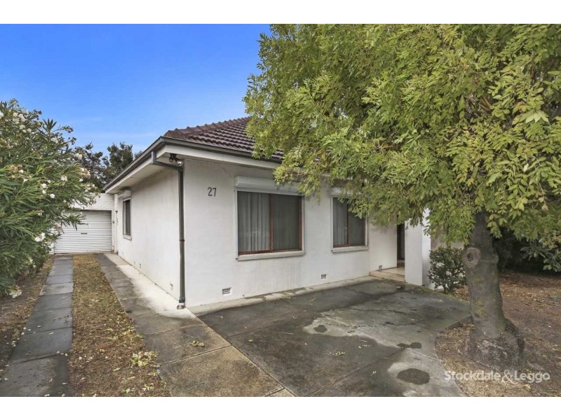 27 Broadhurst Avenue, Reservoir VIC 3073