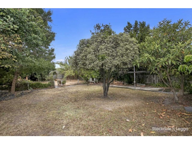 27 Broadhurst Avenue, Reservoir VIC 3073