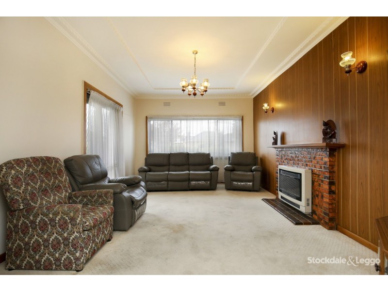 1 Liston Avenue, Reservoir VIC 3073