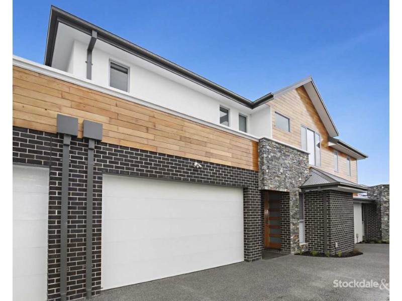 2/9 Mahoneys Road, Reservoir VIC 3073