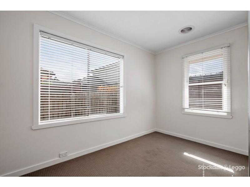 21 Evans Crescent, Reservoir VIC 3073