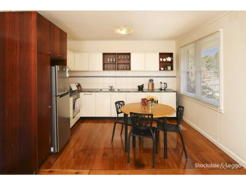 4 Winter Crescent, Reservoir VIC 3073