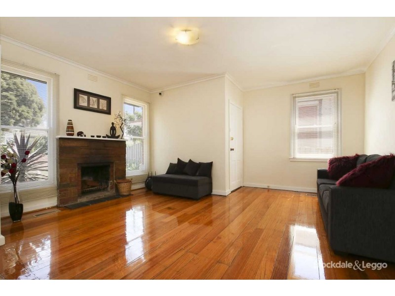 4 Winter Crescent, Reservoir VIC 3073