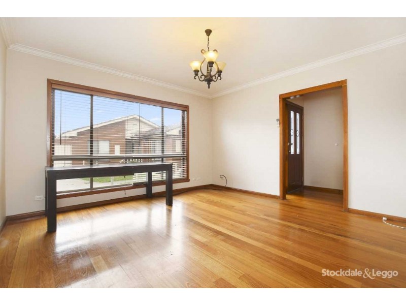 4 17-19 Henderson Street, Reservoir VIC 3073