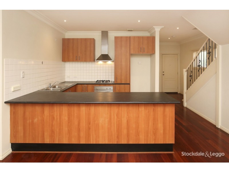 2/84-86 Pine Street, Reservoir VIC 3073