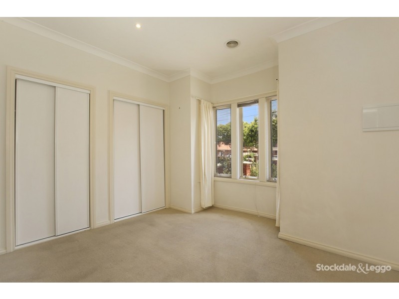 2/84-86 Pine Street, Reservoir VIC 3073