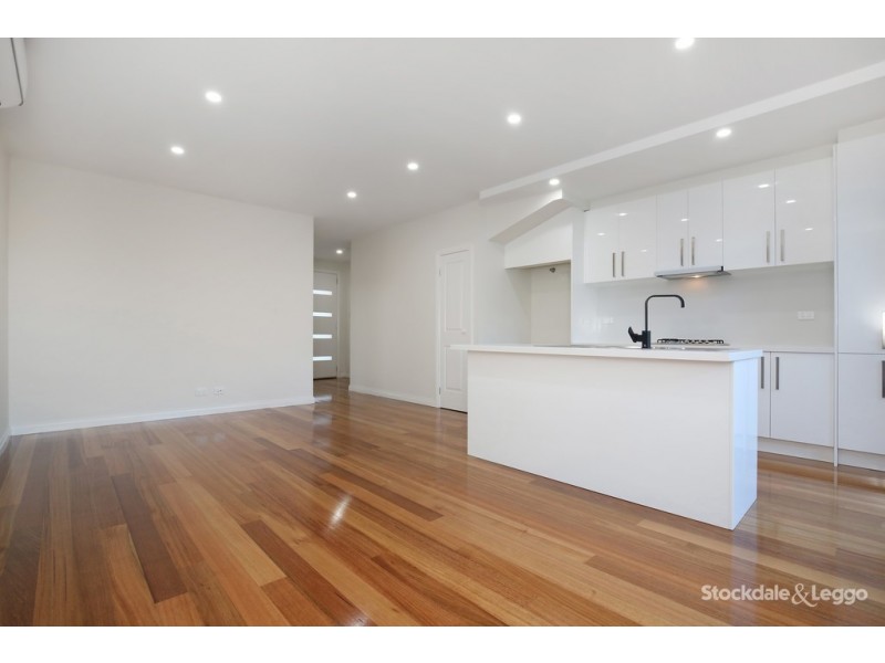 5/103-105 St Vigeons Road, Reservoir VIC 3073
