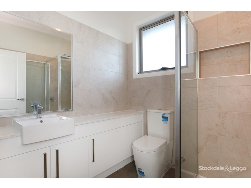 5/103-105 St Vigeons Road, Reservoir VIC 3073