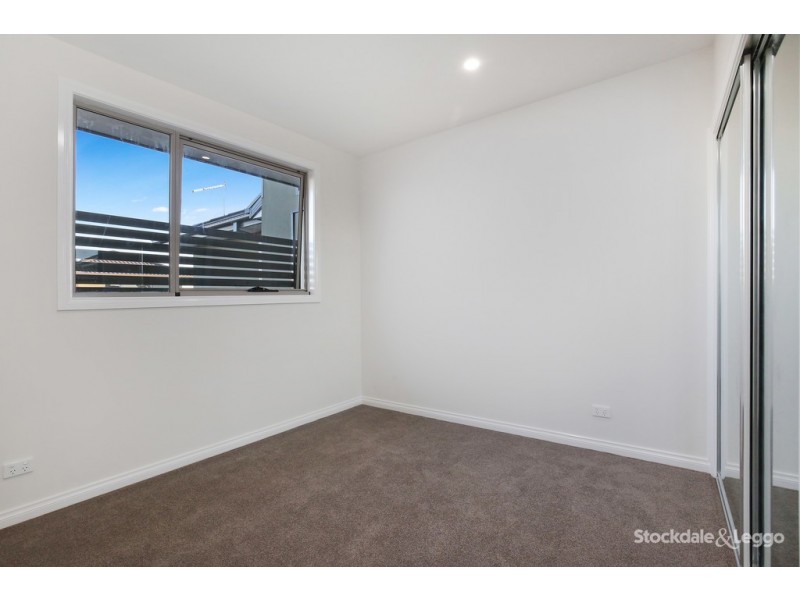 5/103-105 St Vigeons Road, Reservoir VIC 3073
