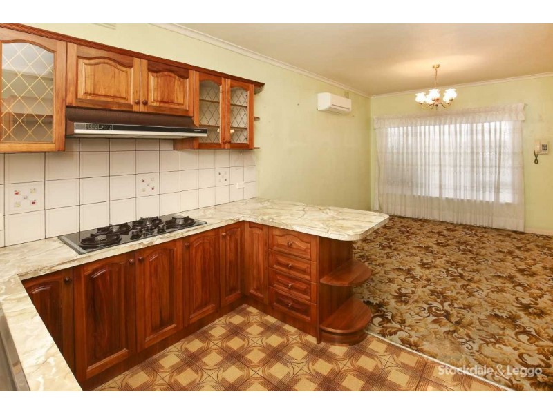 44 Botha Avenue, Reservoir VIC 3073
